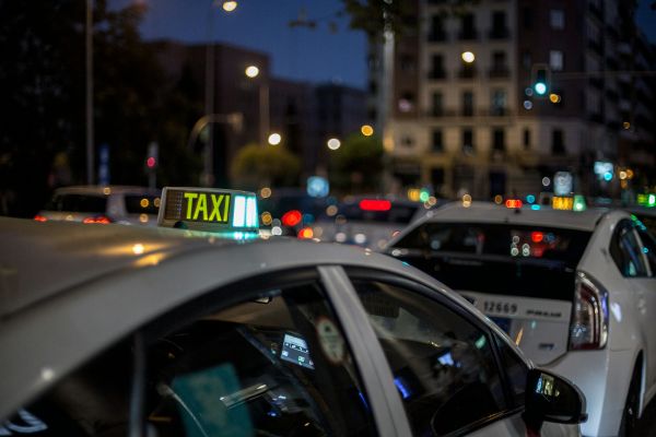 Top 5 raisons de choisir un taxi à Annecy pour vos déplacements